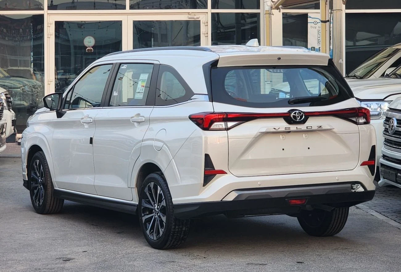 Toyota  2025