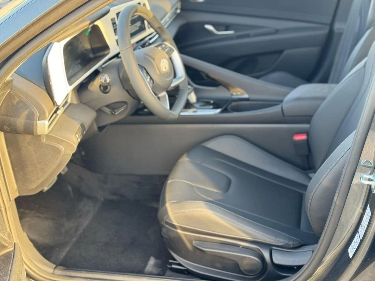 Hyundai  2025